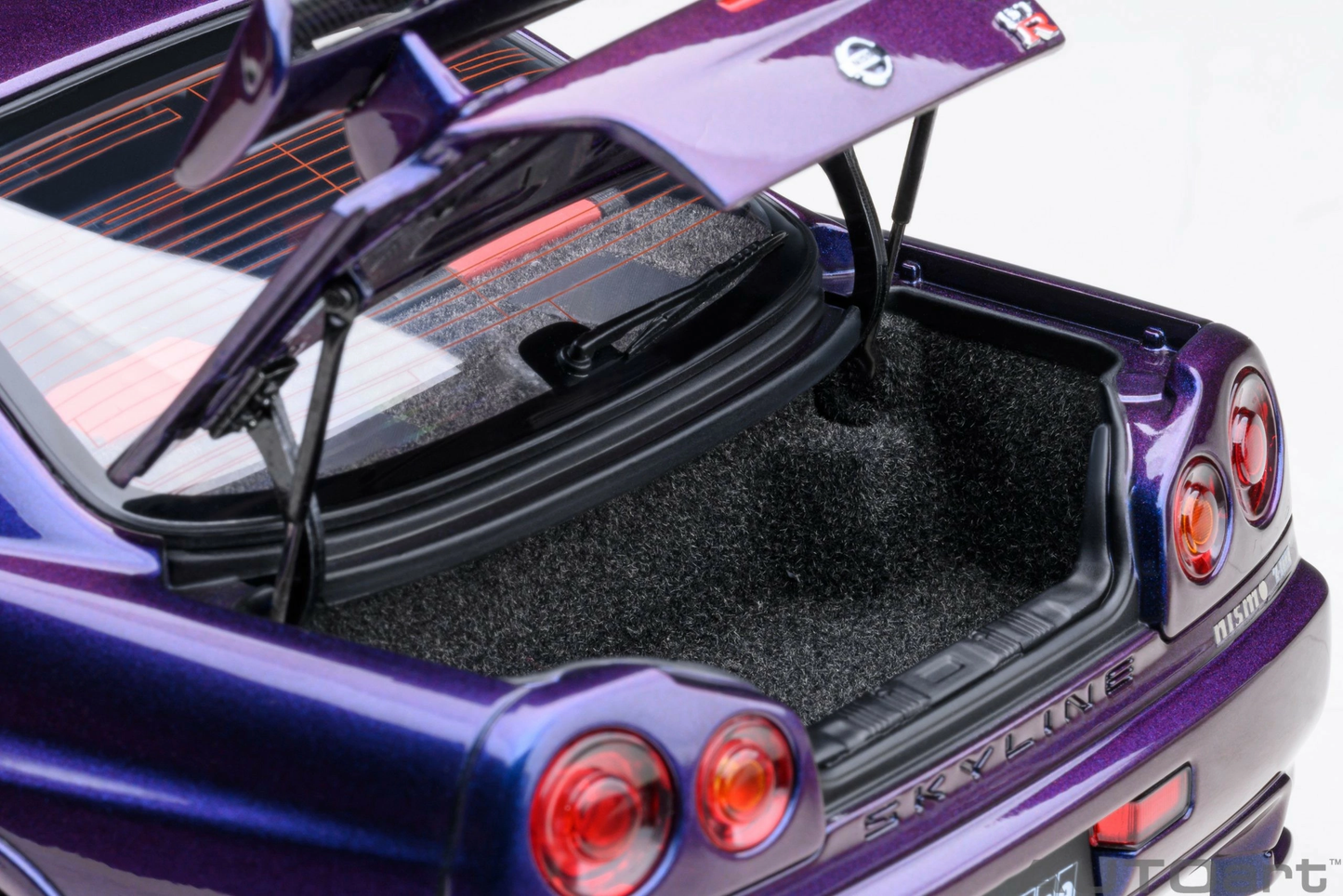 Nissan Skyline GT-R (R34) Z-tune Midnight Purple III AUTOart 1:18