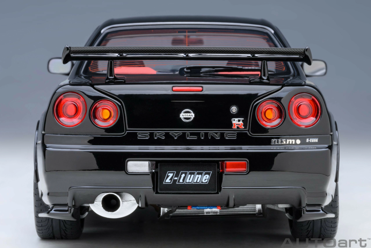 Nissan Skyline GT-R (R34) Z-tune Black Pearl AUTOart 1:18