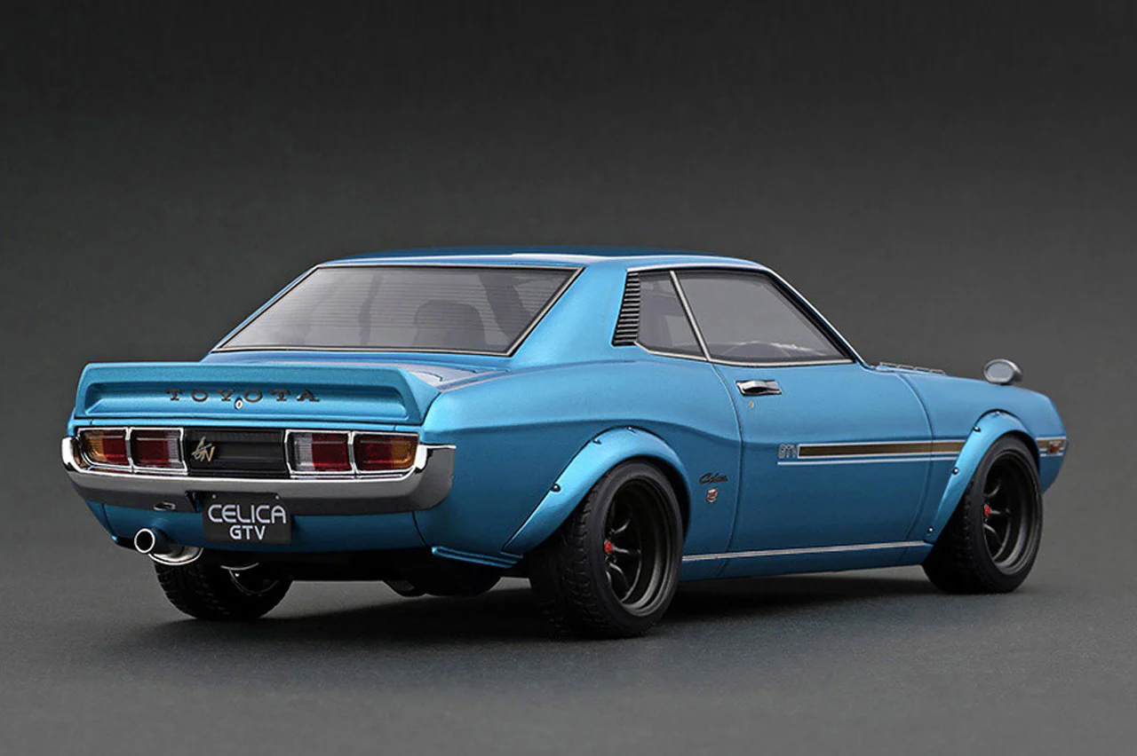 Miniature Toyota Celica 1600GTV (TA22) - Scale 1:18 - Light Metallic Blue