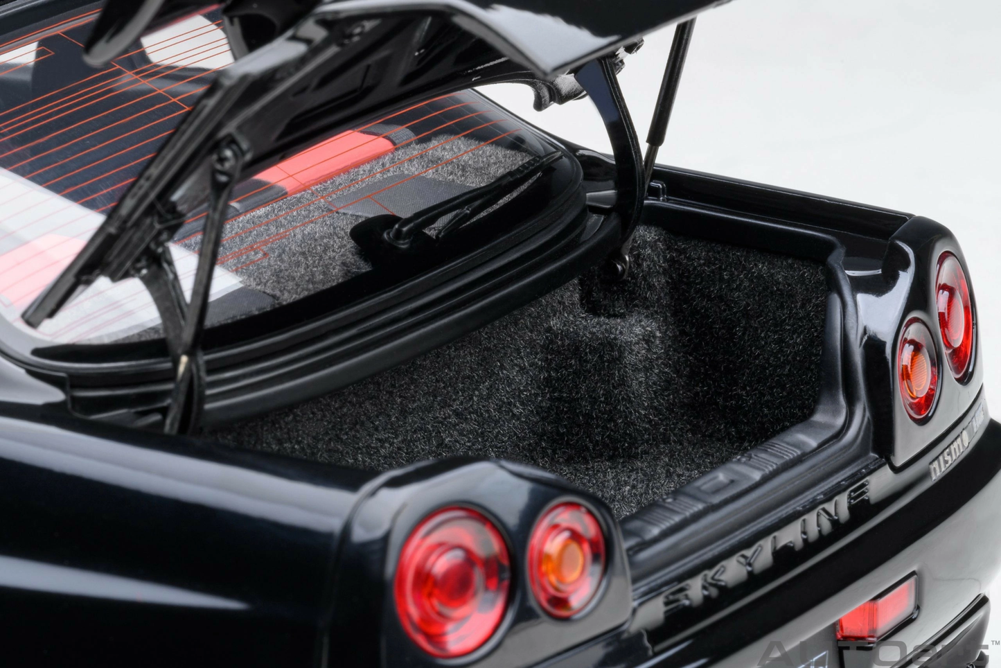 Nissan Skyline GT-R (R34) Z-tune Black Pearl AUTOart 1:18