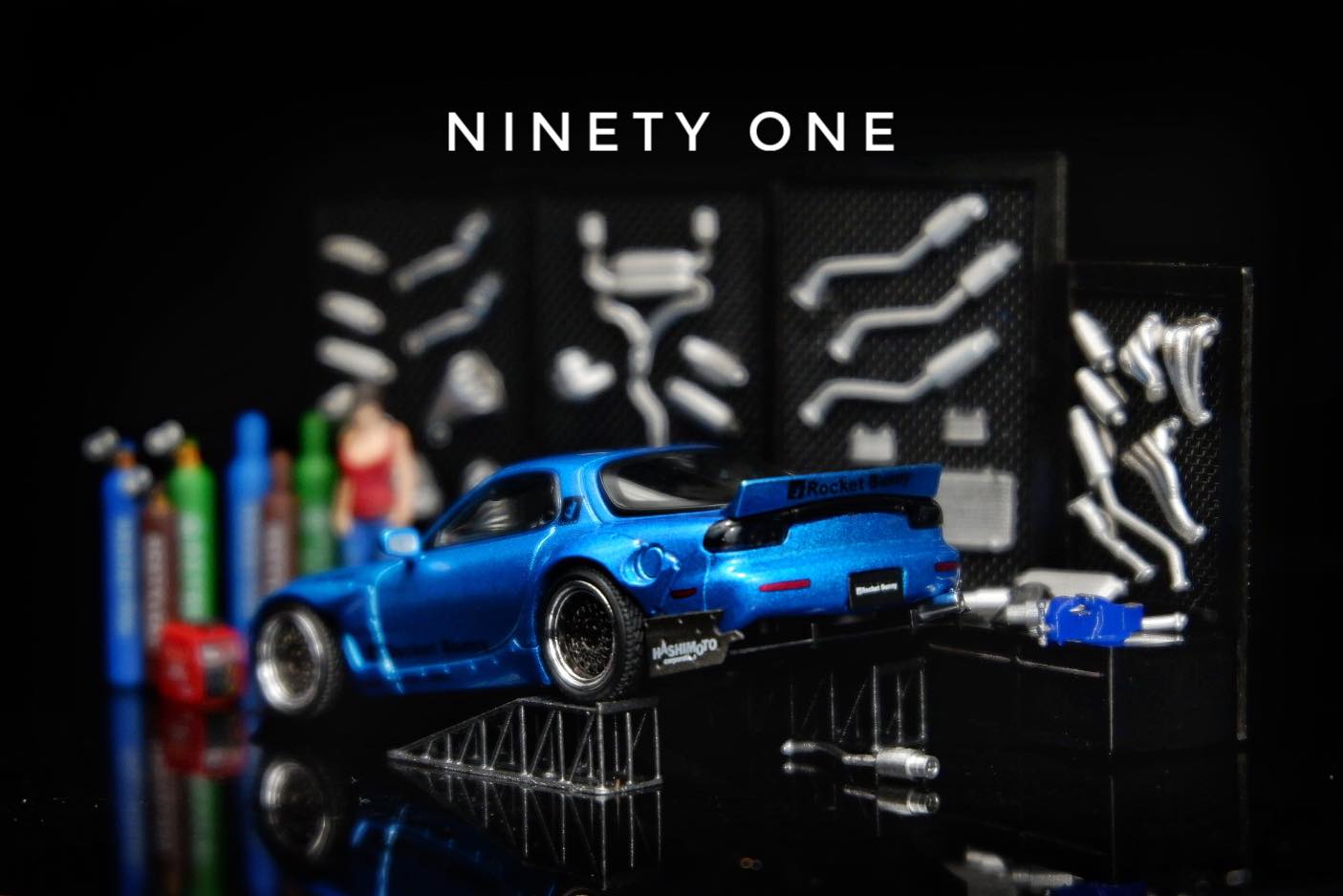 SET 3 : atelier d'échappement Ninety One 1:64