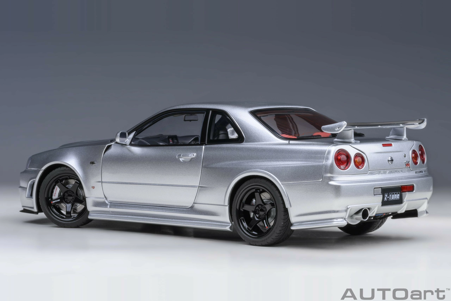 Nissan Skyline GT-R (R34) Z-tune Sliver AUTOart 1:18