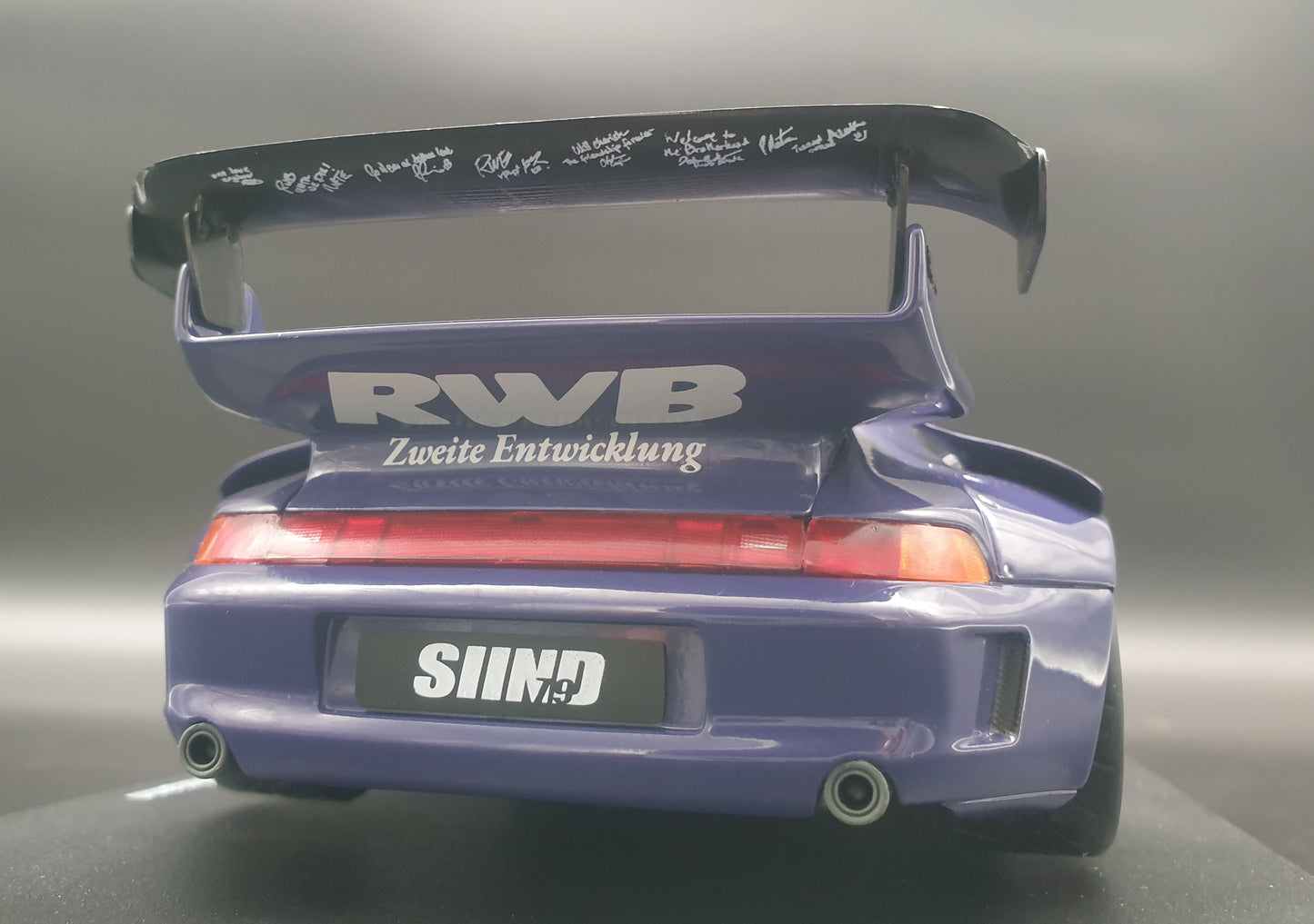 Porsche 911 RWB 993 Furusato Sydney Hoffmann Werk83 1:18