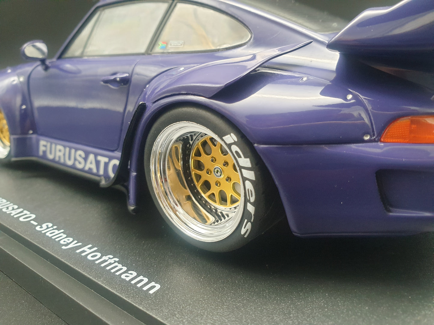 Porsche 911 RWB 993 Furusato Sydney Hoffmann Werk83 1:18