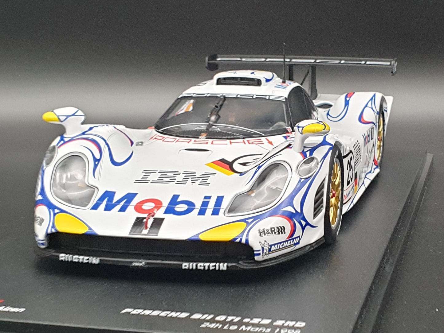 Porsche 911 GT1 #25 2nd Le Mans 1998 Werk83 1:18