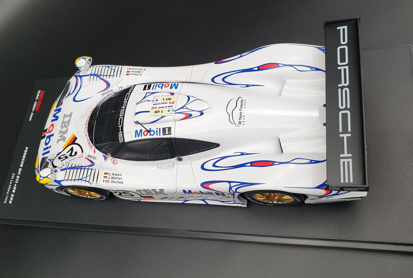 Porsche 911 GT1 #25 2nd Le Mans 1998 Werk83 1:18