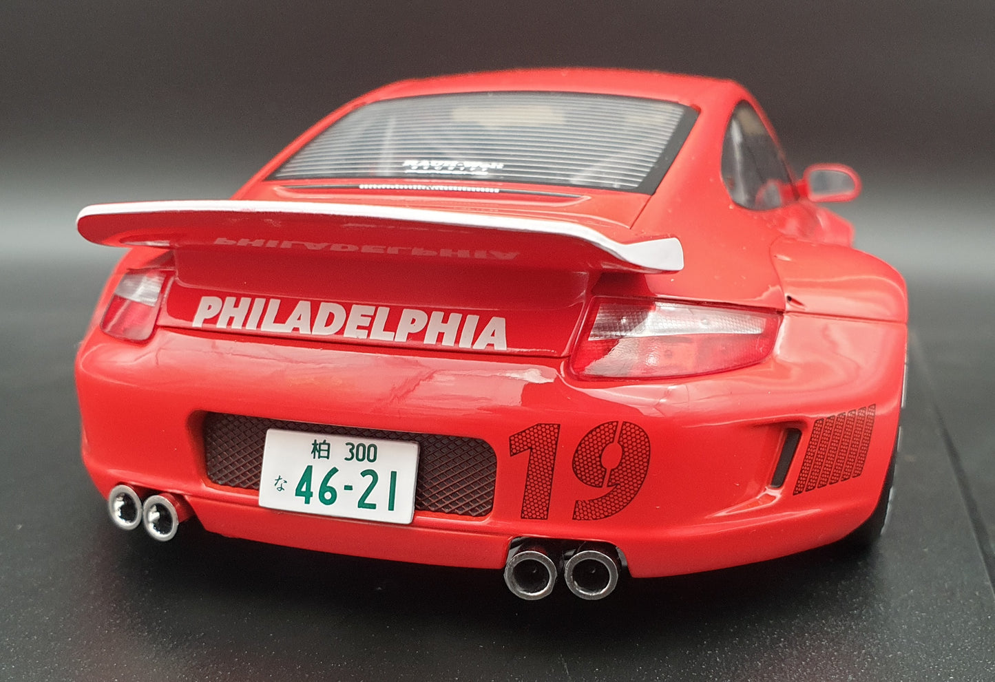 RWB 997 PHILADELPHIA Red IXO 1:18