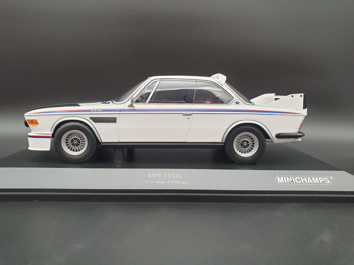 BMW 3.0 CSL 1973 White Minichamps 1:18