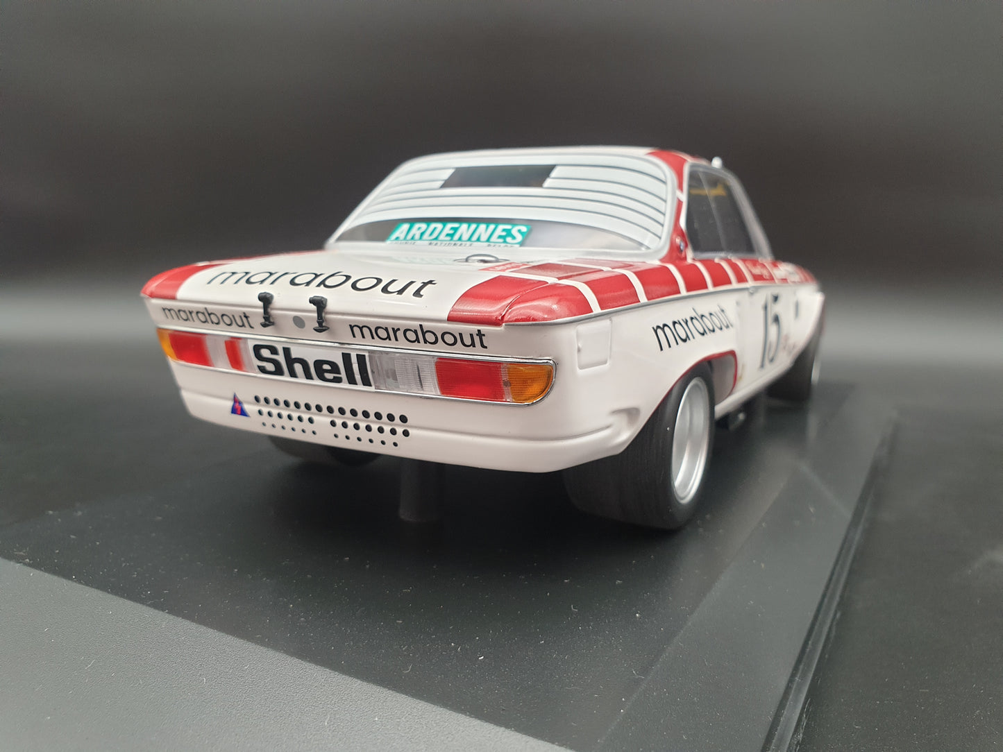 BMW 2800 CS 24h de Spa 1972 Minichamps 1:18