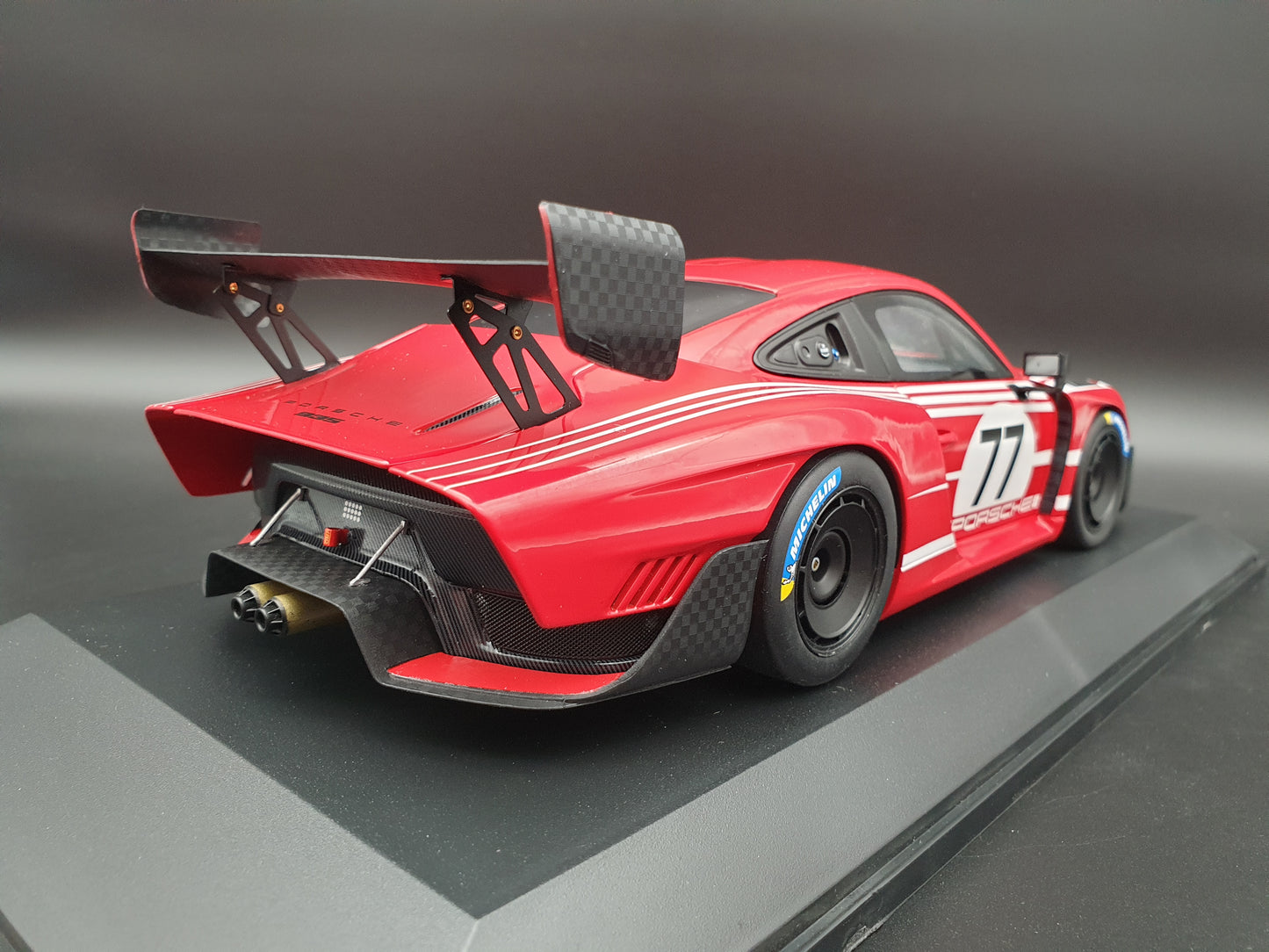 Porsche 935/19 2019 Red with white stripes Minichamps 1:18