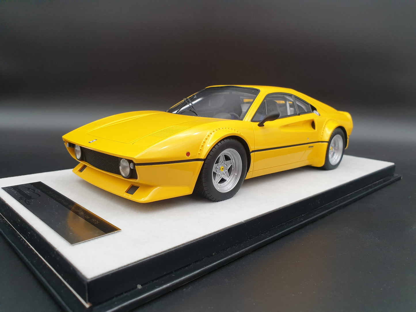 Ferrari 308 GTB/4 LM 1976 PRESS Giallo Modena - Tecnomodel 1:18