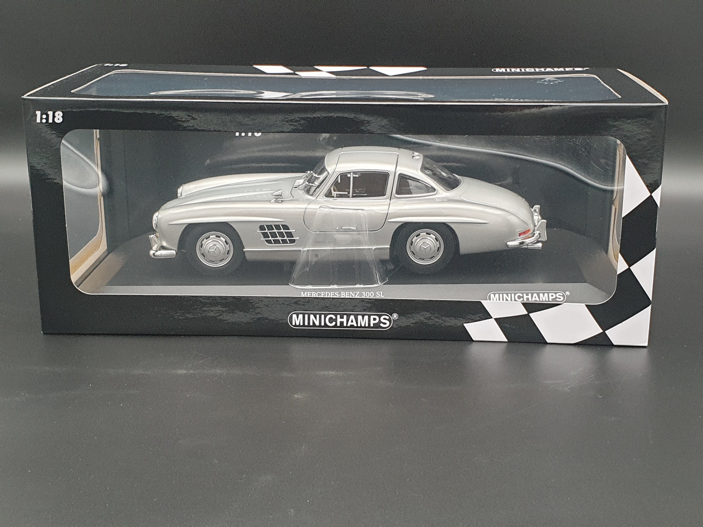 Mercedes-Benz 300 SL 1955 Silver Minichamps 1:18