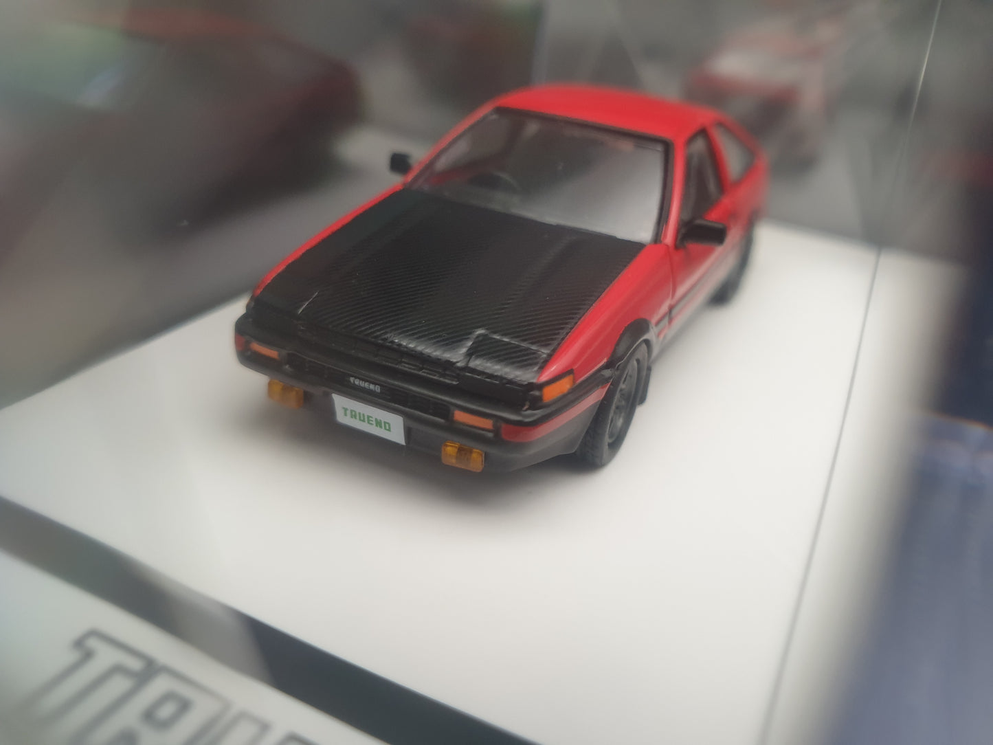 Toyota Sprinter Trueno GT APEX AE86 Customized Ver./ Carbon Bonnet Hobby Japan 1:64