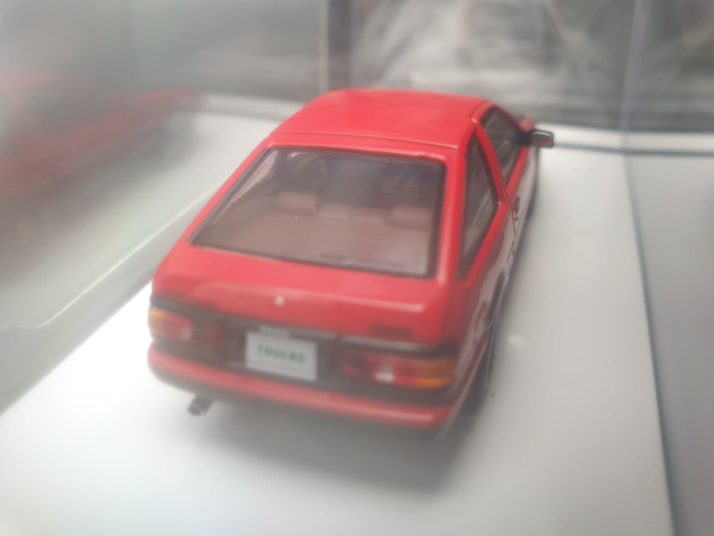 Toyota Sprinter Trueno GT APEX AE86 Customized Ver./ Carbon Bonnet Hobby Japan 1:64