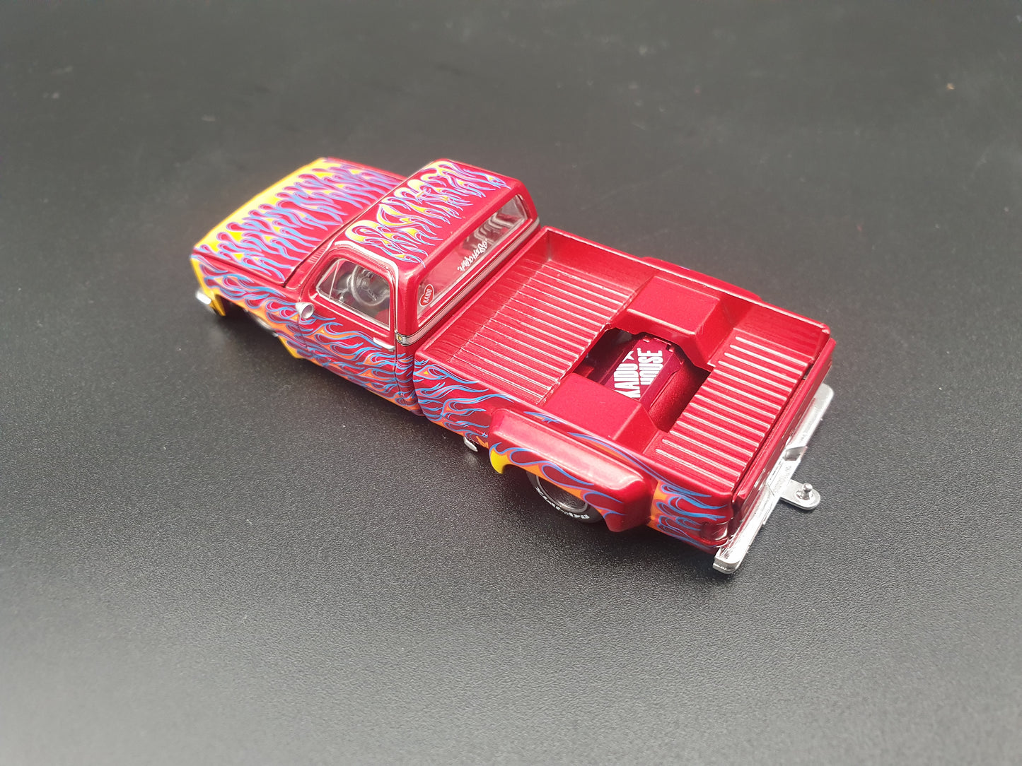 Chevrolet Silverado Dually One Fire V1 KAIDO HOUSE Mini GT 1:64