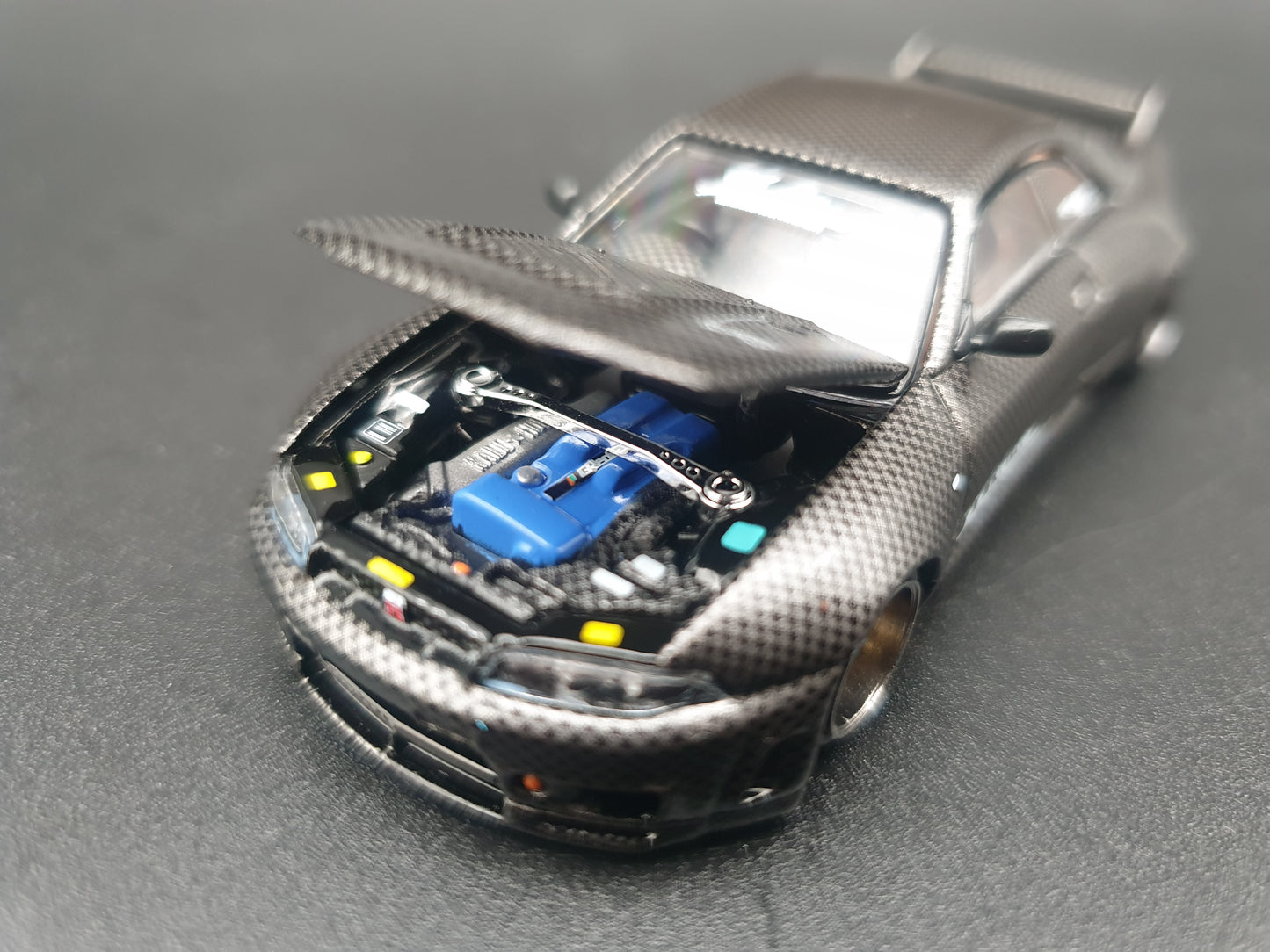 Nissan Skyline GT-R R33 Active Carbon R V1 KAIDO HOUSE Mini GT 1:64