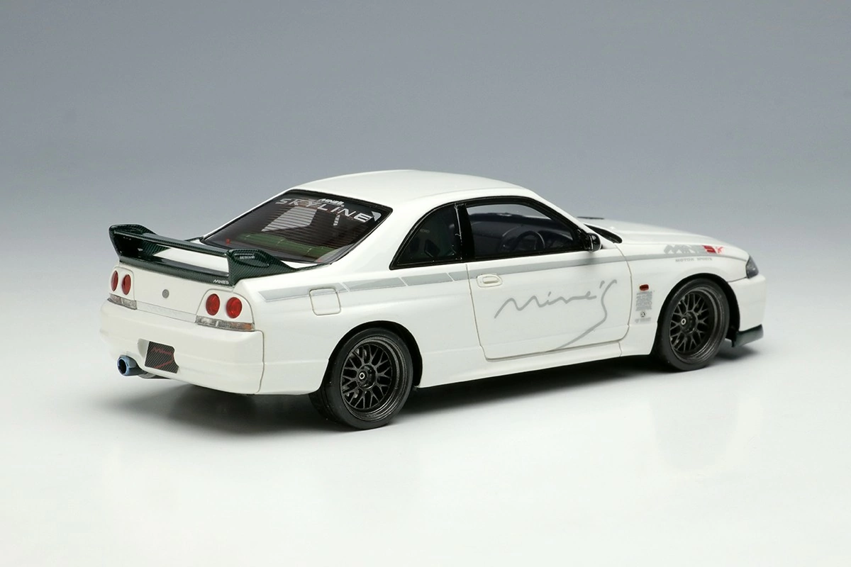 Built By Legends Mine's Skyline GT-R BCNR33 Make Up 1:43