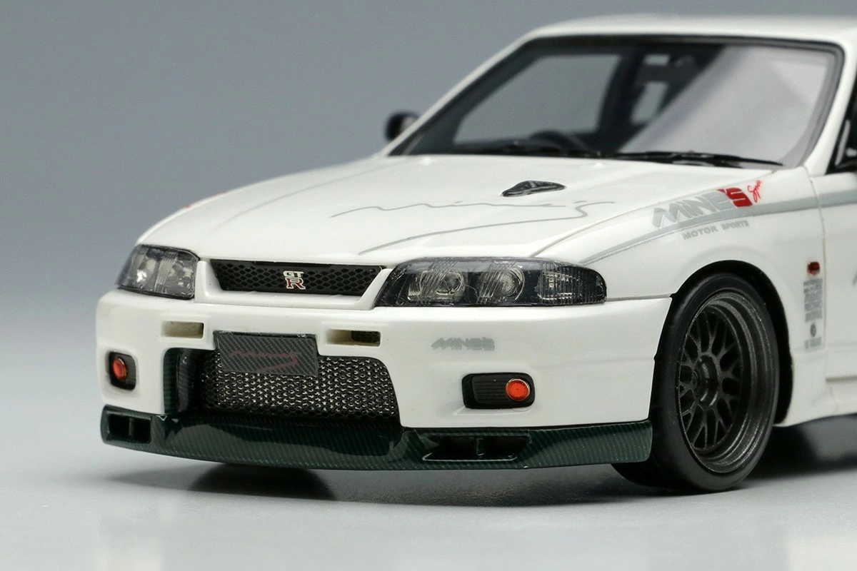 Built By Legends Mine's Skyline GT-R BCNR33 Make Up 1:43