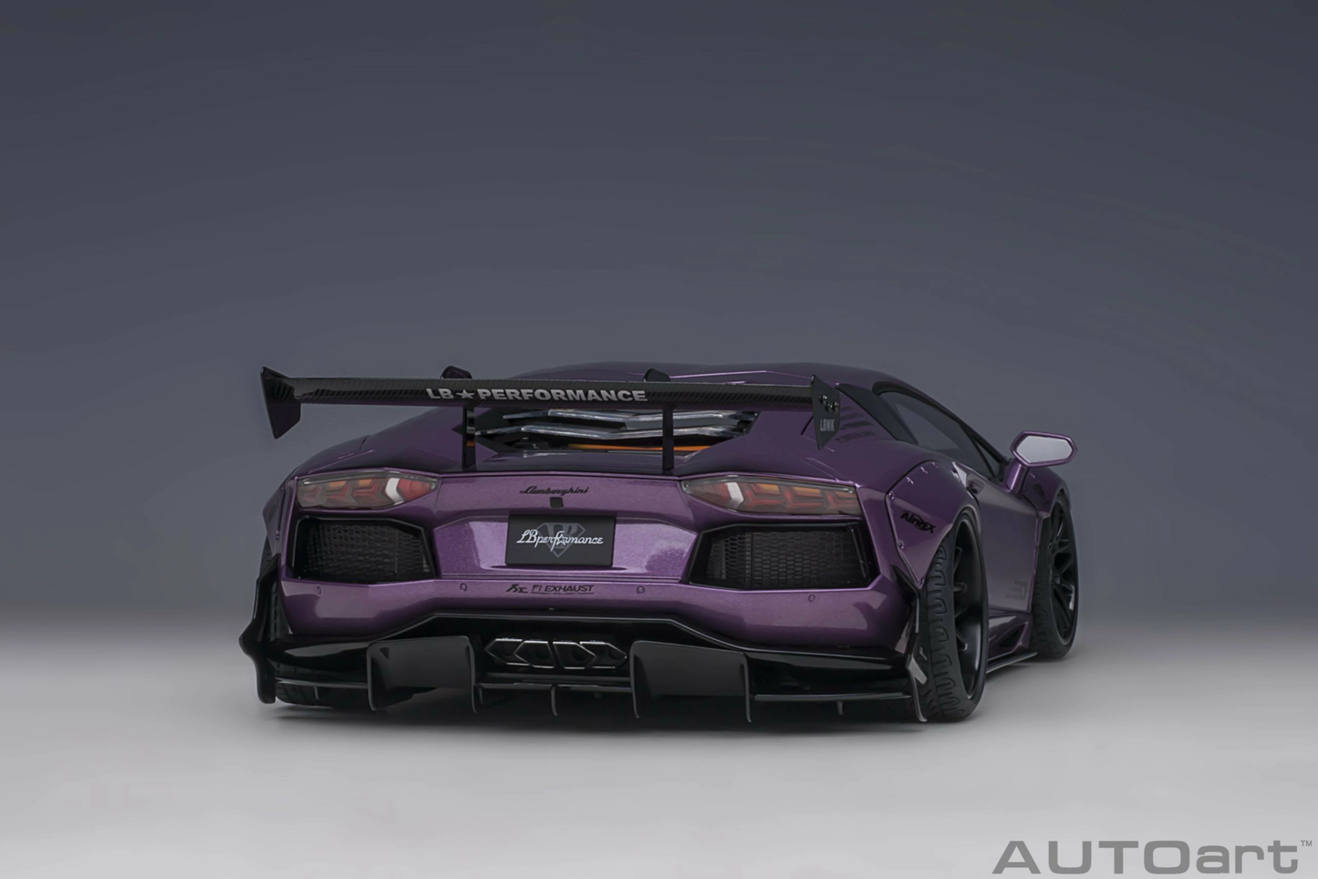 Liberty Walk LB-Works Lamborghini Aventador Limited Edition Viola SE30 AUTOart 1:18