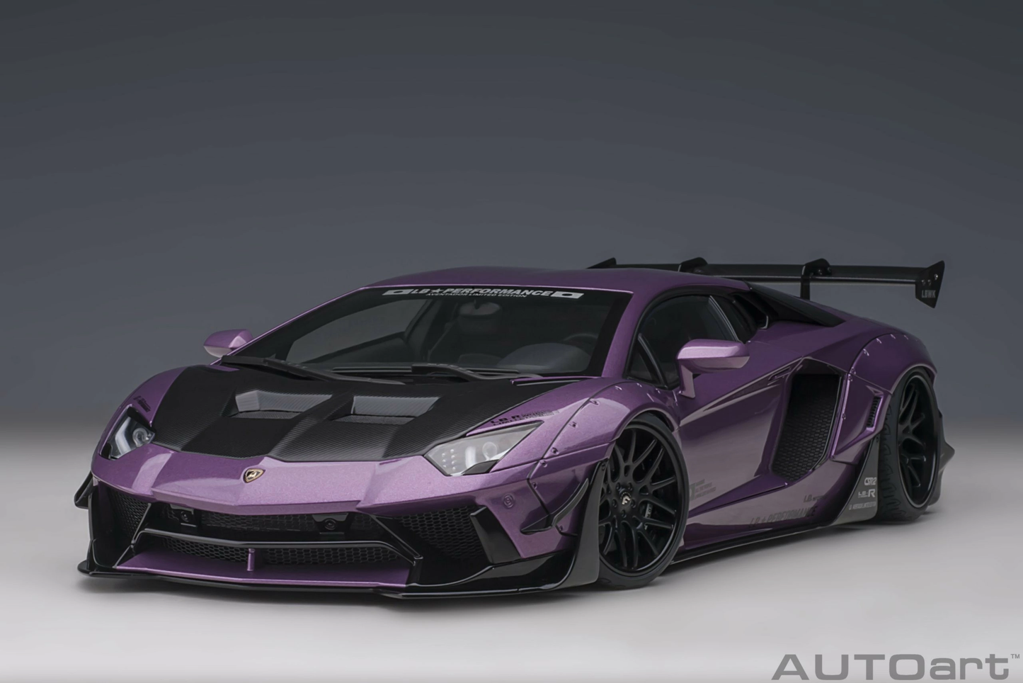 Liberty Walk LB-Works Lamborghini Aventador Limited Edition Viola SE30 AUTOart 1:18