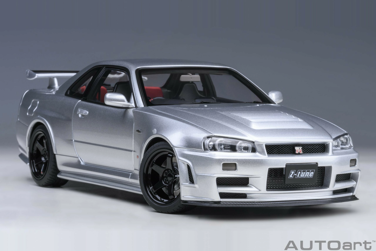 Nissan Skyline GT-R (R34) Z-tune Sliver AUTOart 1:18