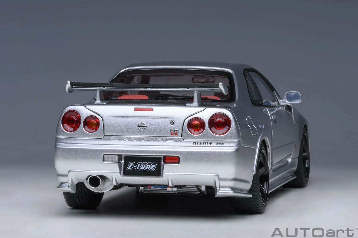 Nissan Skyline GT-R (R34) Z-tune Sliver AUTOart 1:18