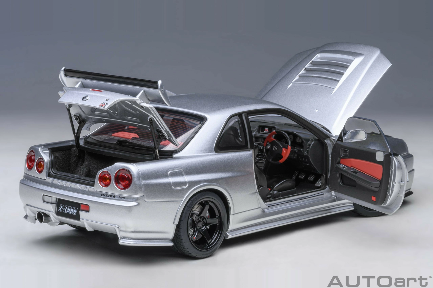 Nissan Skyline GT-R (R34) Z-tune Sliver AUTOart 1:18