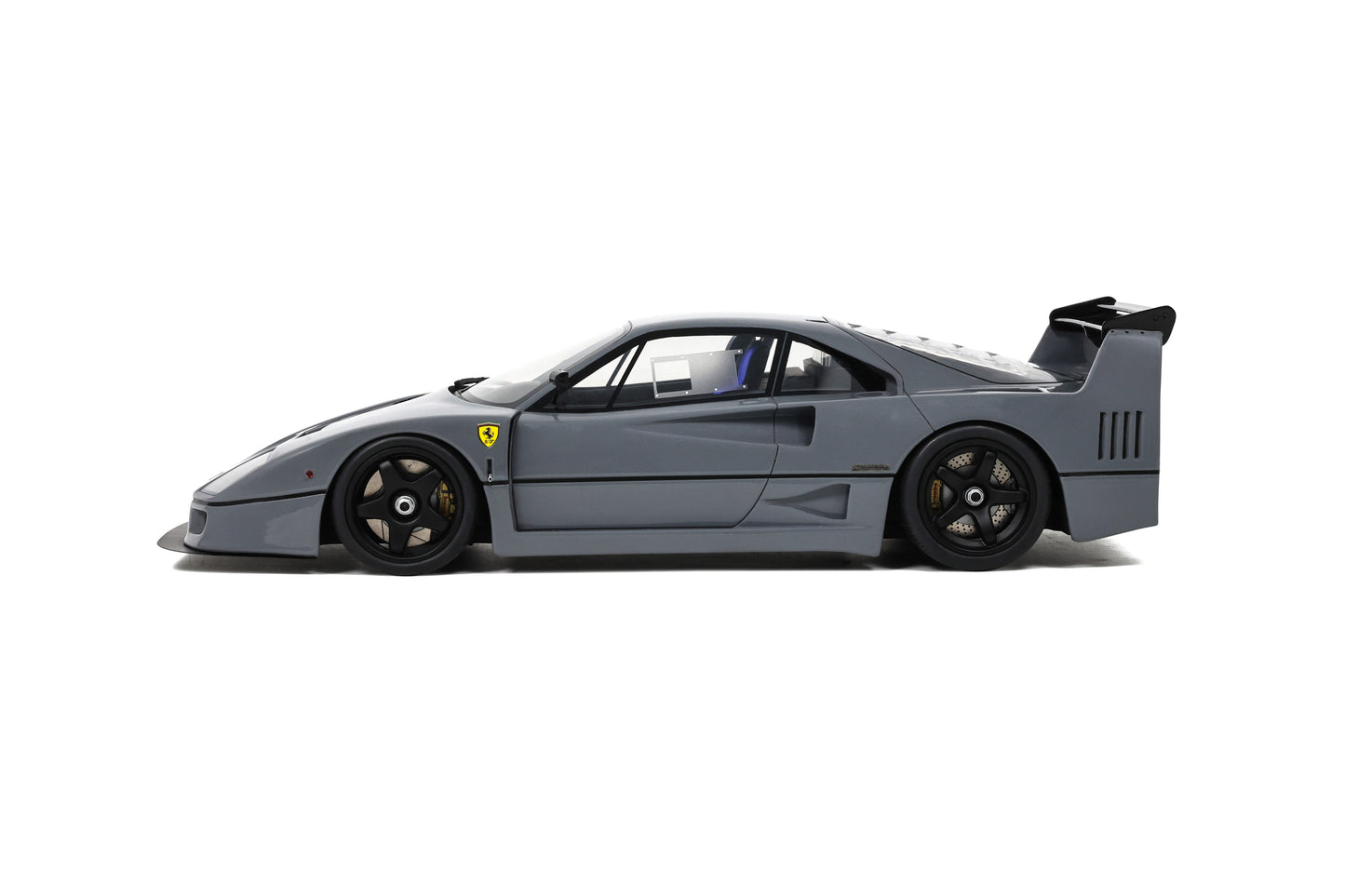 FERRARI F40 Competizione 2022 GT Spirit 1:18