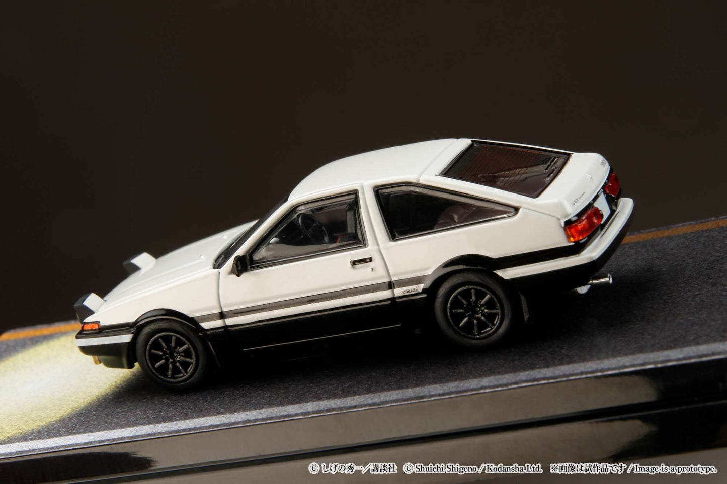 Toyota Sprinter Trueno AE86 Initial D Hobby Japan 1:64