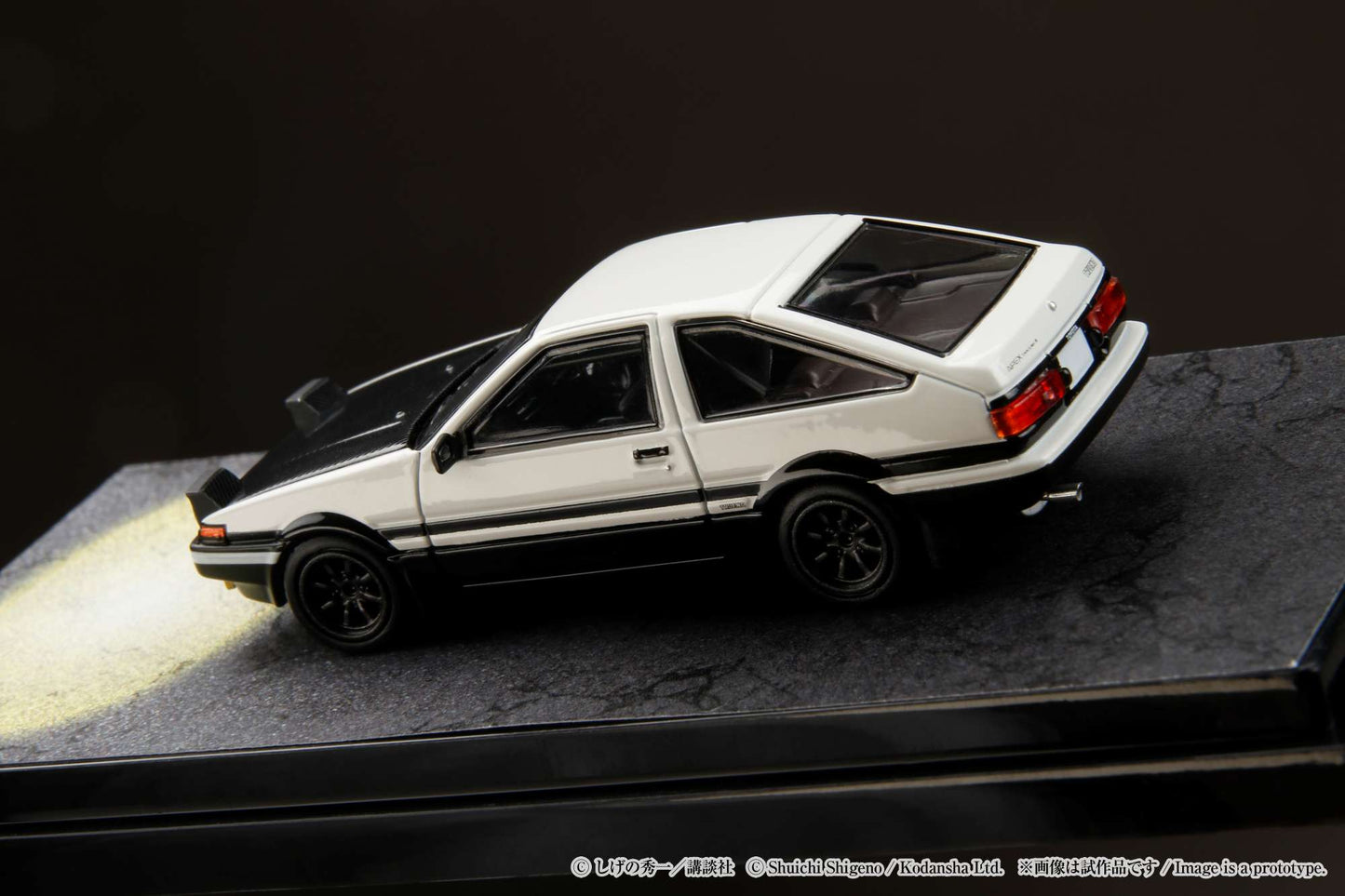 Toyota Sprinter Trueno AE86 Final Version Initial D Hobby Japan 1:64