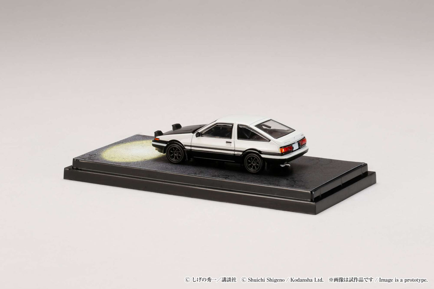 Toyota Sprinter Trueno AE86 Final Version Initial D Hobby Japan 1:64