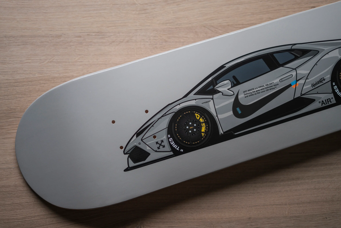 DECK LAMBORGHINI HURACAN OFF-WHITE/NIKE DECKORATE