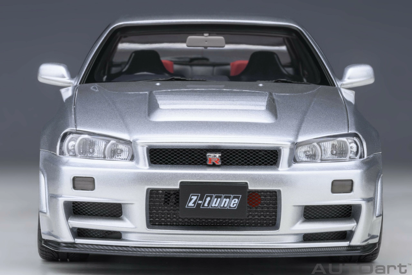 Nissan Skyline GT-R (R34) Z-tune Sliver AUTOart 1:18