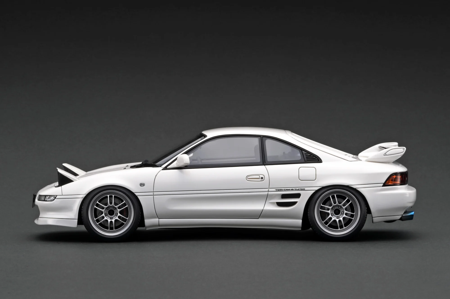 Toyota MR2 (SW20) White Ignition Model 1:18