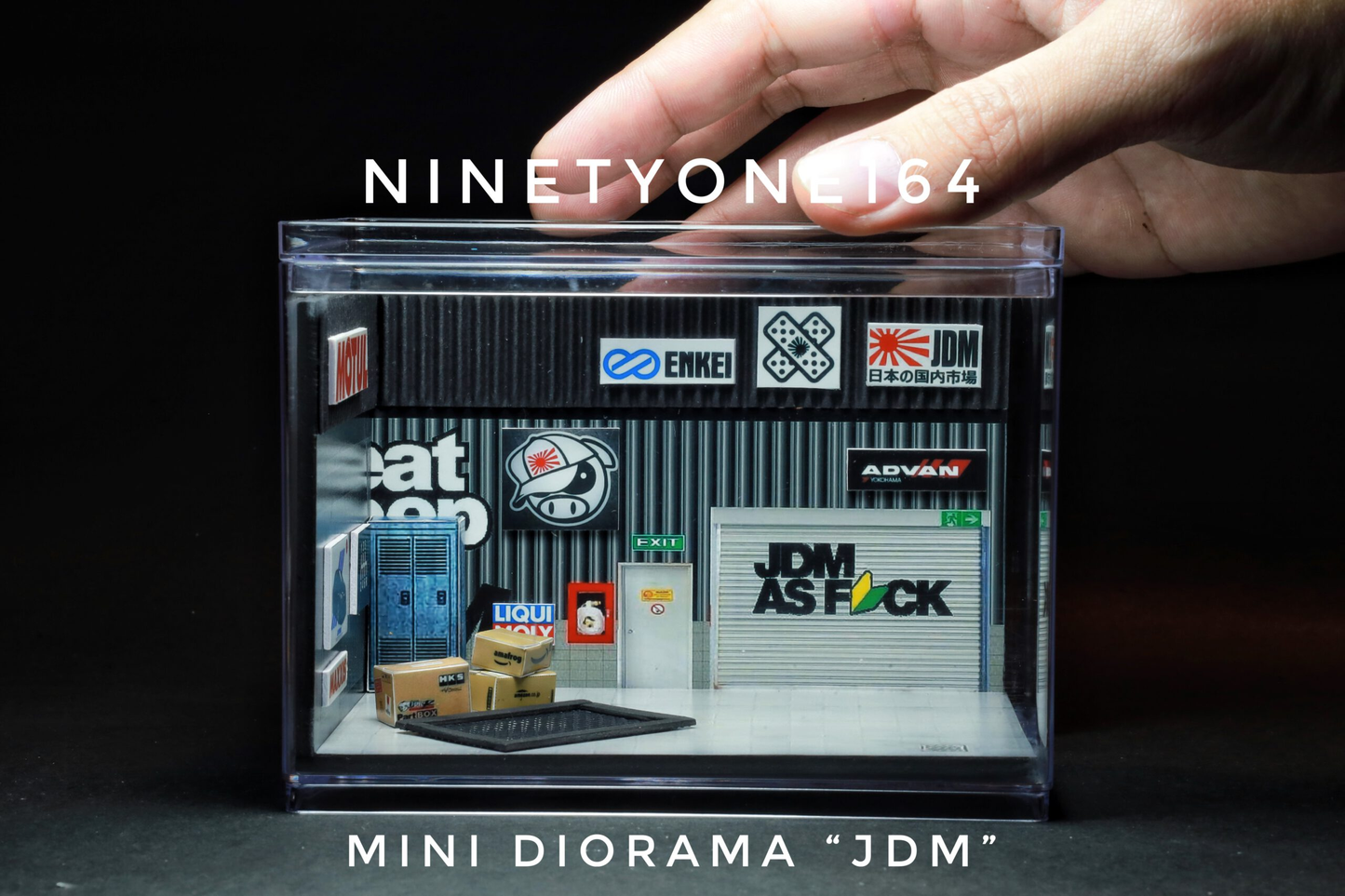 Box mini diorama "JDM GARAGE" Ninety One 1:64