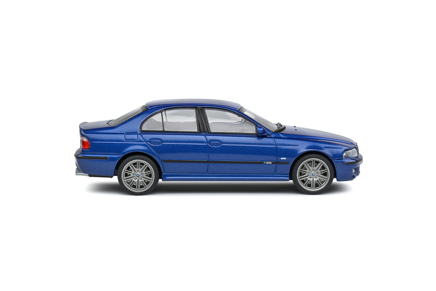 BMW M5 E39 2003 Avus Blue Solido 1:43