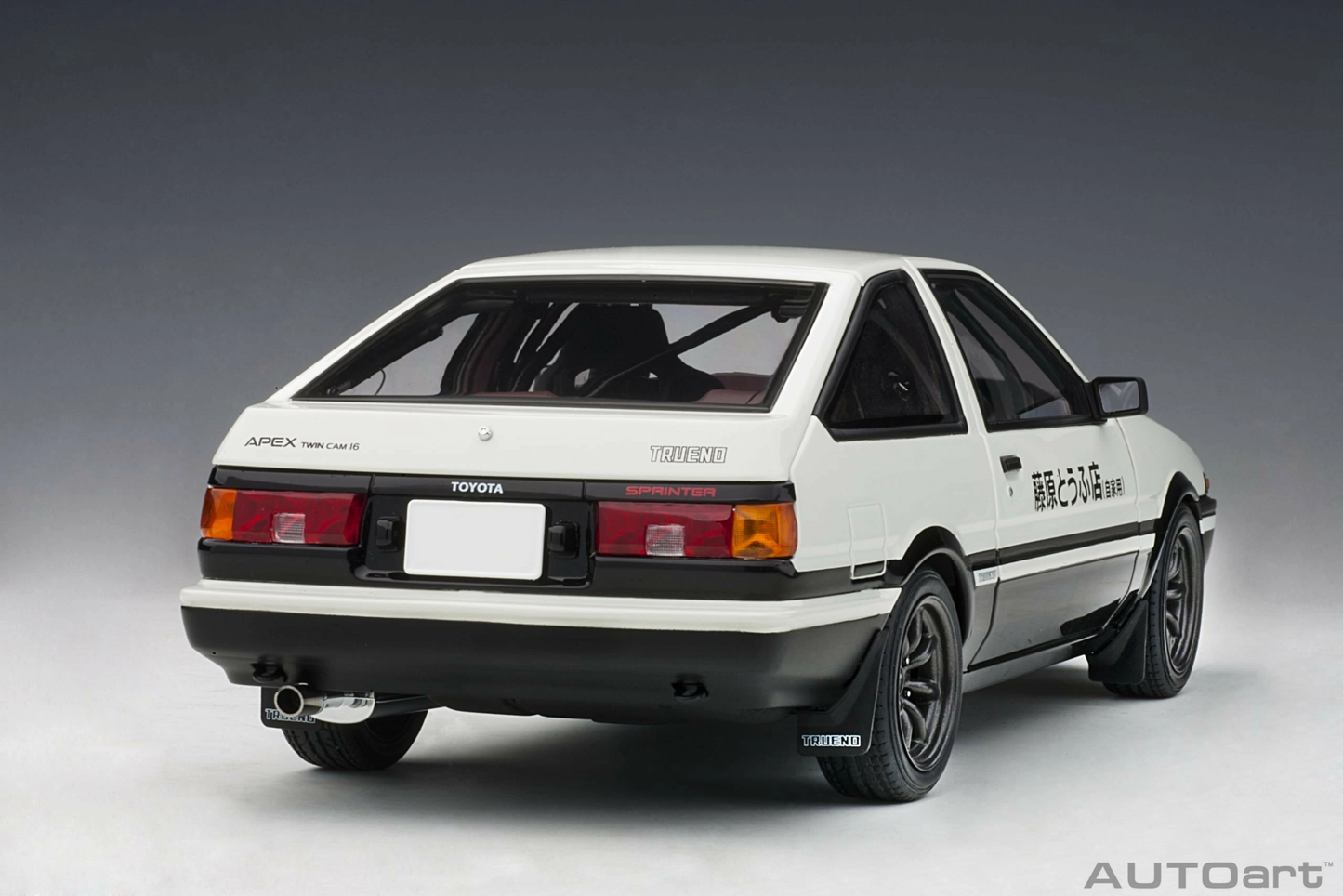 Toyota Sprinter Trueno (AE86) Initial D “Project D” Final Version AUTOart 1:18