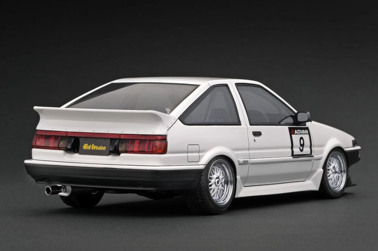 Toyota Sprinter Trueno AE86 3Door TK-Street Early Ver. White SSR wheels Ignition Model 1:18