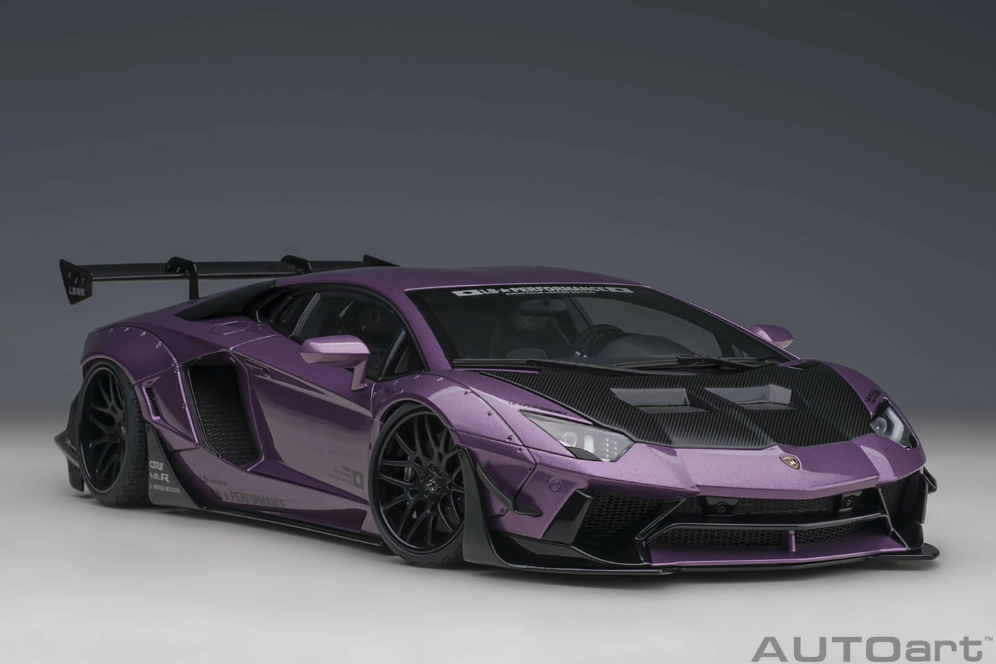 Liberty Walk LB-Works Lamborghini Aventador Limited Edition Viola SE30 AUTOart 1:18